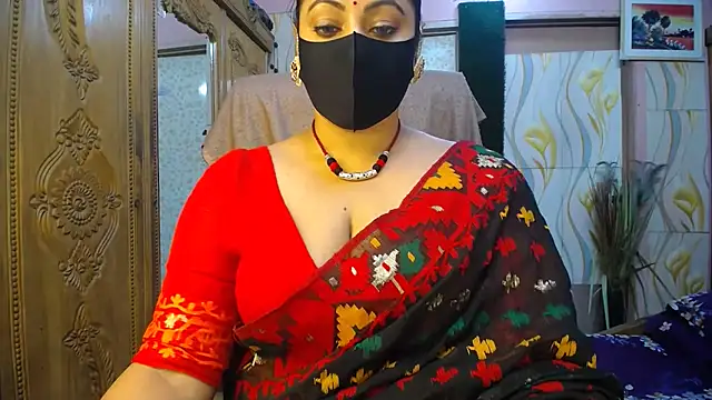 SeductiveMahira live sex cam