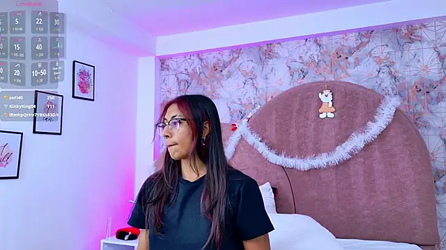 RavenGloomy live sex cam