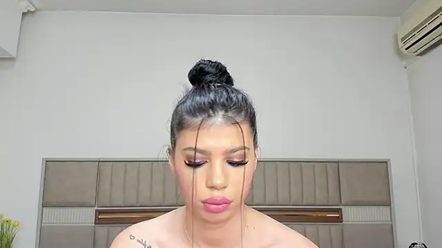 Sierra_Halle live sex cam