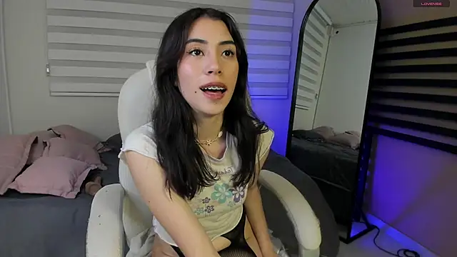 Catyloves live sex cam