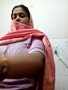 Trisha_71 live sex cam