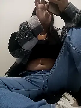 VivienAndClark live sex cam