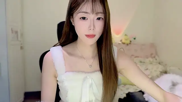 Onecutelittle live sex cam