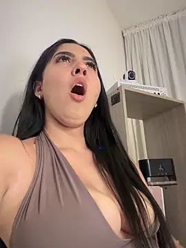 Sofia_Collins- live sex cam