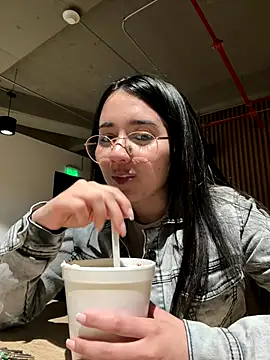 Michelle_Zoe live sex cam