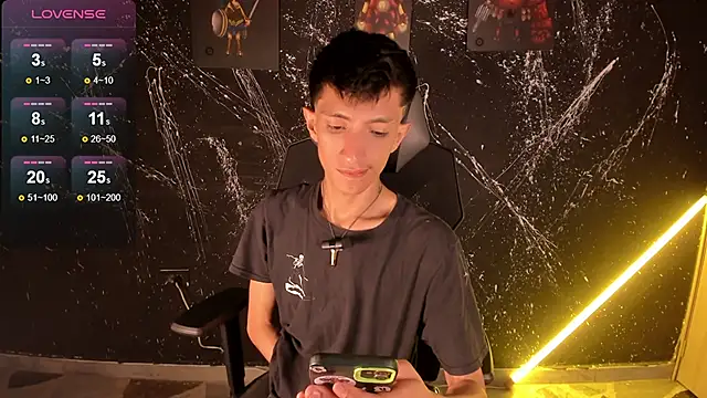 DereckCooperr live sex cam