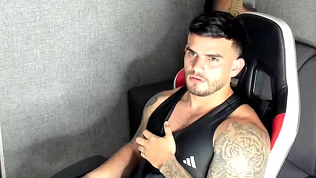 Ricardogo19 live sex cam