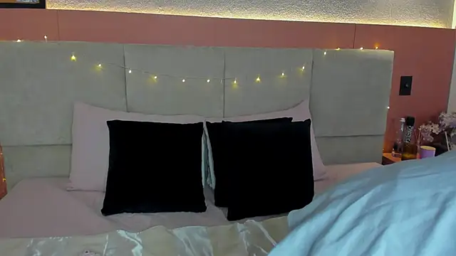 AniiRose live sex cam