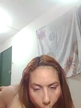 Alice-pink live sex cam