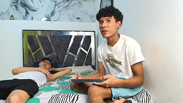 LONDON_BOYS1 live sex cam