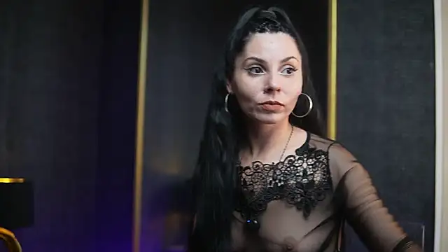 GiaEasyIce live sex cam