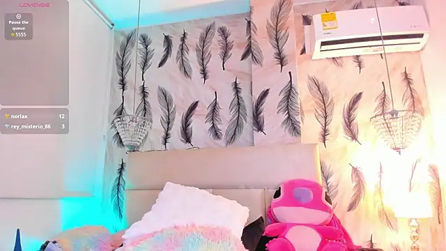 Vivi_prinncess live sex cam