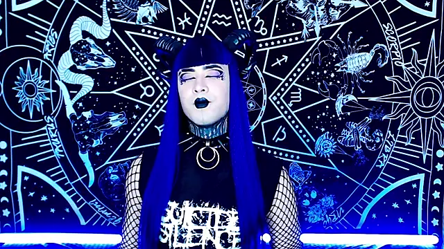 naomi_satan live sex cam