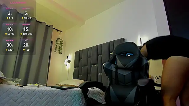 noah_corvelle live sex cam
