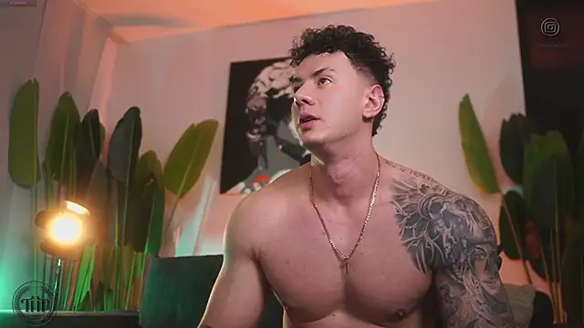 Thomas_Falcon live sex cam