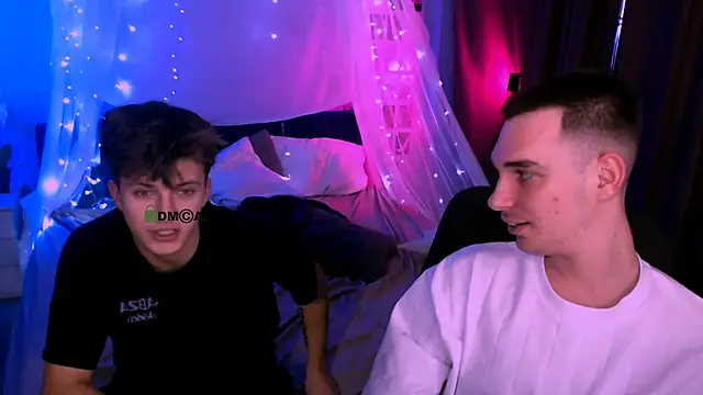 travis_wolf_ live sex cam