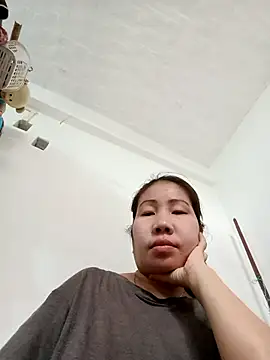 Reema_143 live sex cam