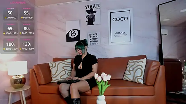 Ramona_Flower live sex cam