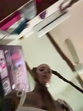 lucyrossink live sex cam