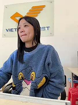 Thaocutee live sex cam