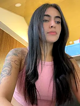 DaphneUwu live sex cam