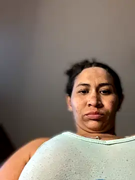 Carola-Ross live sex cam