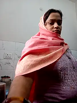 Trisha_71 live sex cam