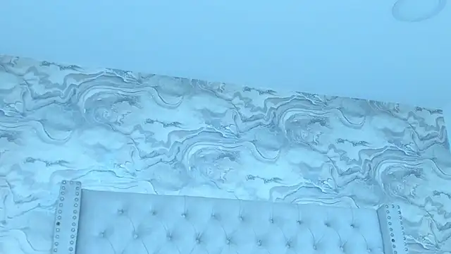 Kev_jenner live sex cam