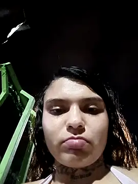 Alis_1327 live sex cam