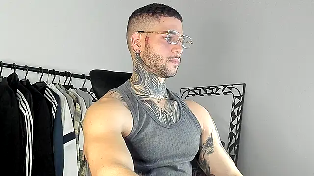 _jamesleandros1 live sex cam