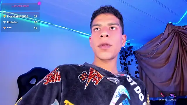 Ethan_Boyy live sex cam