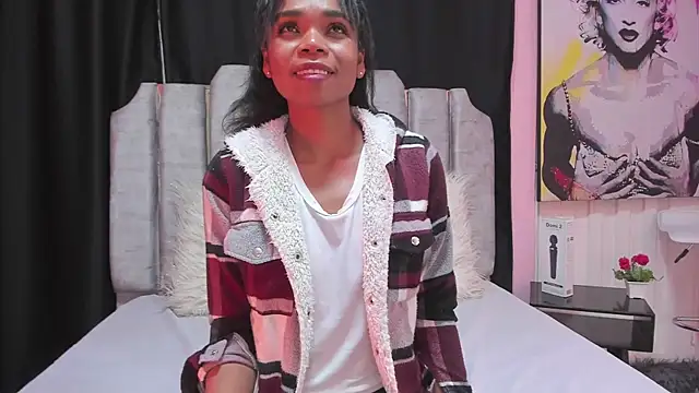 Gletty_noa live sex cam