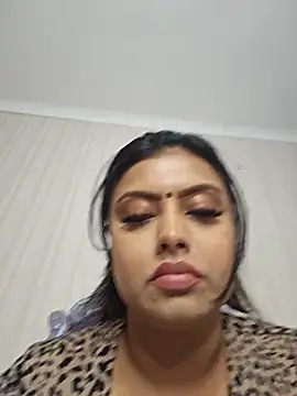Indian_GlowingMiax live sex cam