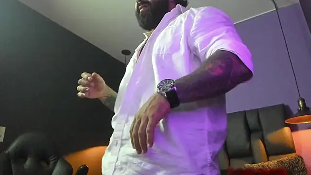 Lyon_vach live sex cam