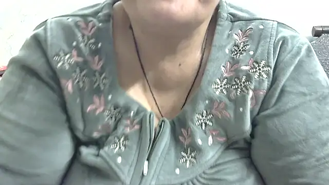 Kavya_XX live sex cam