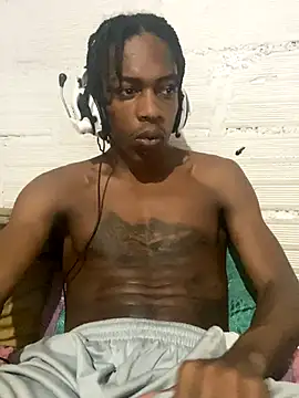 Larry-n-clouds live sex cam