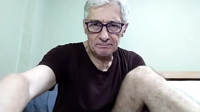 BIGUNCUTHARDCOCK live sex cam