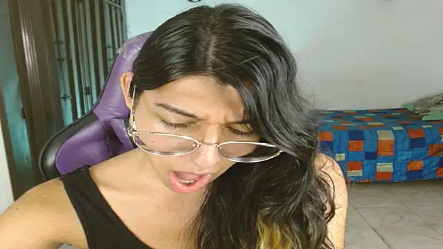 engielphoenis14 live sex cam