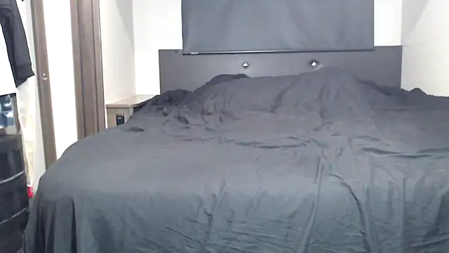 ThickD2C live sex cam