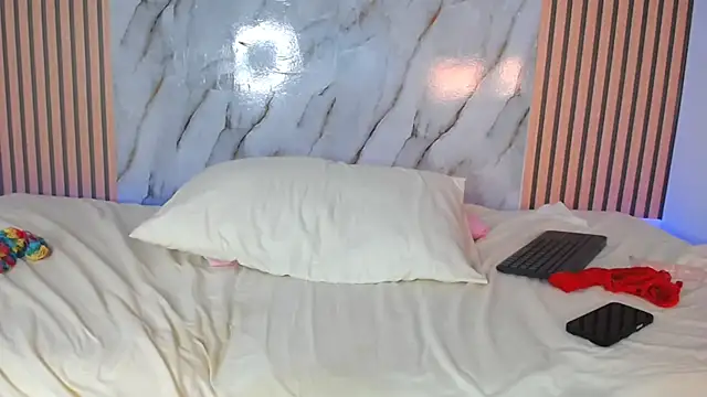 PiaGelvez live sex cam