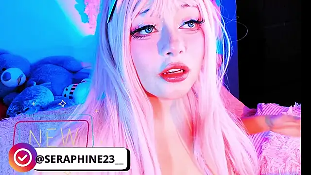seraphine23 live sex cam