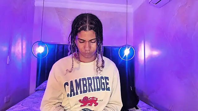 Maxim-Walker live sex cam