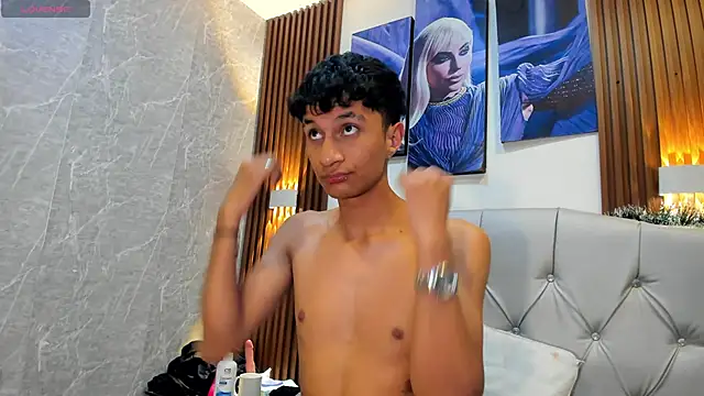 Elian_Julian live sex cam