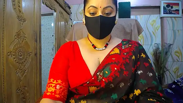 SeductiveMahira live sex cam