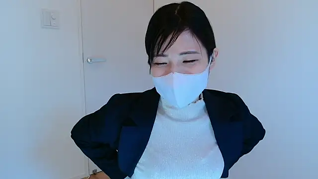 mayumichan13 live sex cam