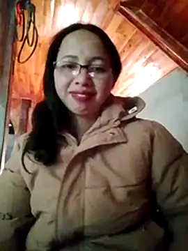 TRIEUTRIEU20 live sex cam