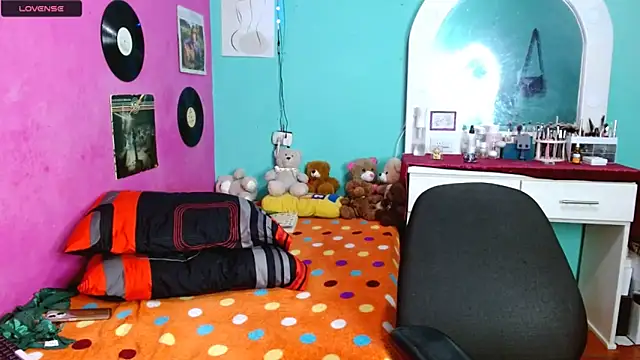 sensitive_brunette live sex cam