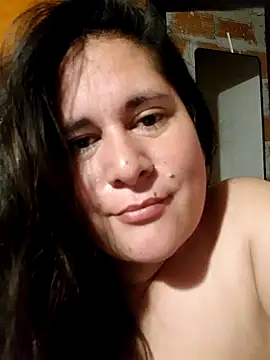 Clara_Arg live sex cam