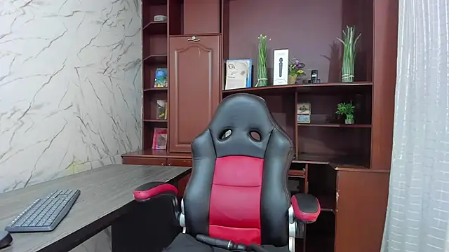 MirandaRossi live sex cam