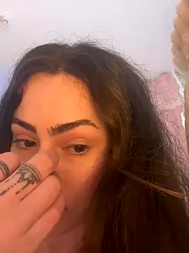 Baby_Mia_pires live sex cam